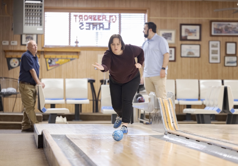 March 20, 2025: Senator Nick Pisciottano vists Glassport Lanes as part of his “Nick in Your Neighborhood” video series.